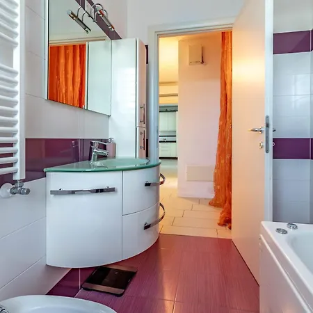 Airport Marco Polo -free Park- Apartment *