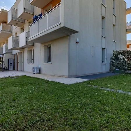 Airport Marco Polo -free Park- Mestre